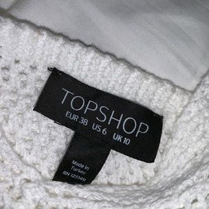 Topshop Tops - Topshop Crocheted Cropped Flower Appliqué Top Topshop Tops - Topshop Crocheted Cropped Flower Appliqué Top